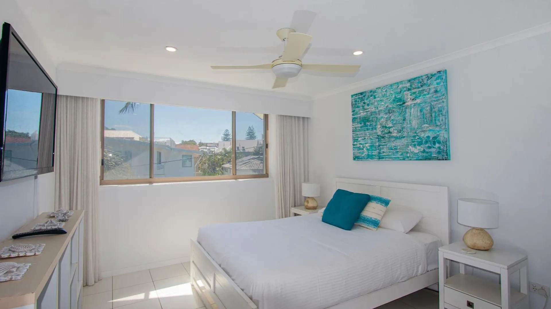 Sandcastles On Currumbin Beachfront, Gold Coast Aparthotel