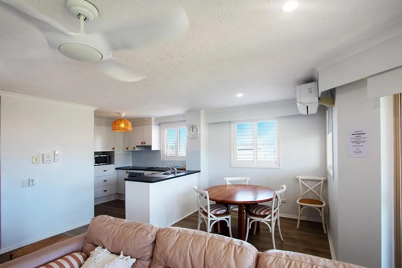 Aparthotel Sandcastles On Currumbin Beachfront, Gold Coast